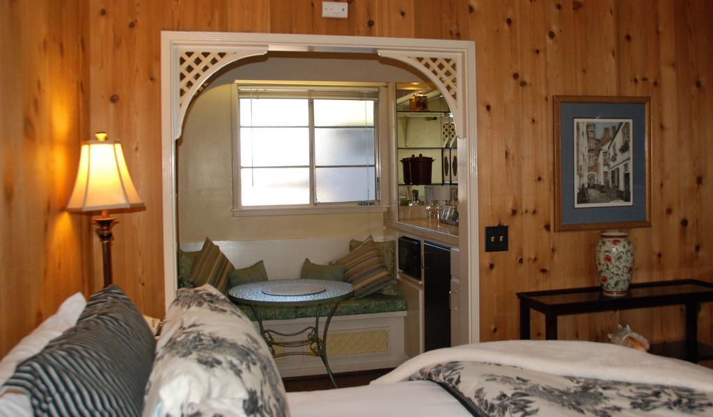 Carmel Garden Inn Quarto foto